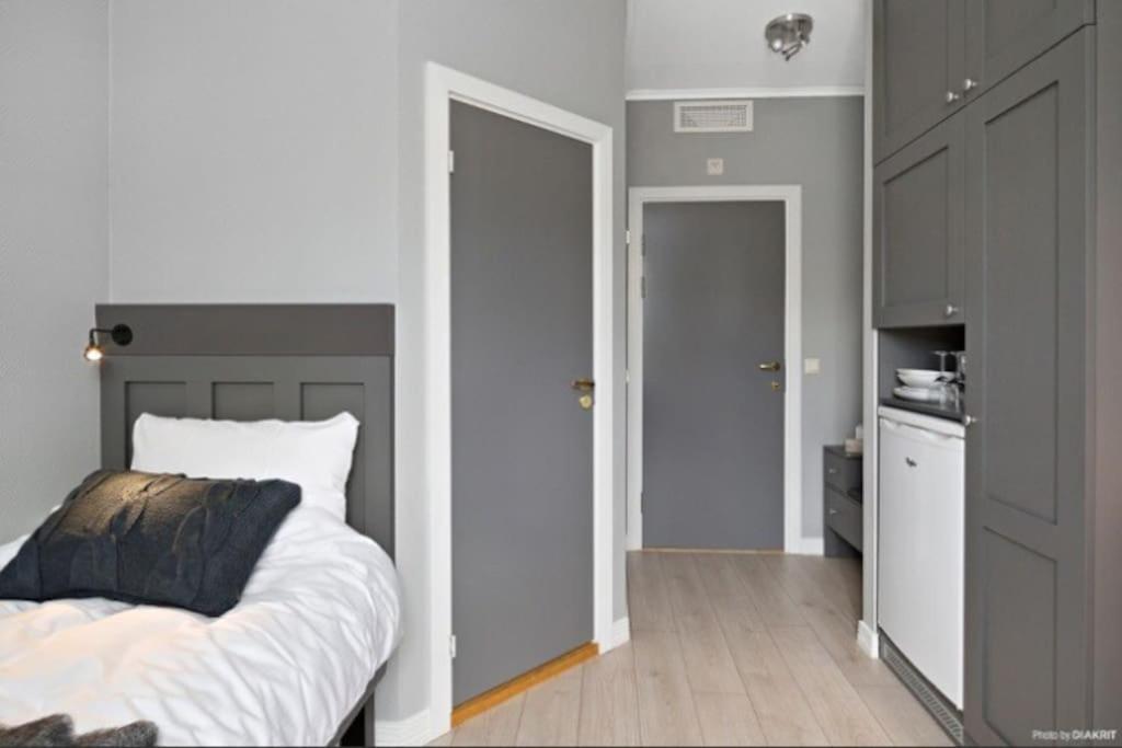 Comfy Studio Near Airport Apartment การ์เดอร์โมน ภายนอก รูปภาพ